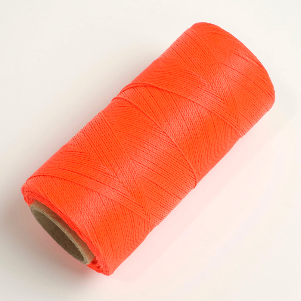 10 mètres de fil ciré Linhasita 0,5mm pour micro macramé - Orange Fluo