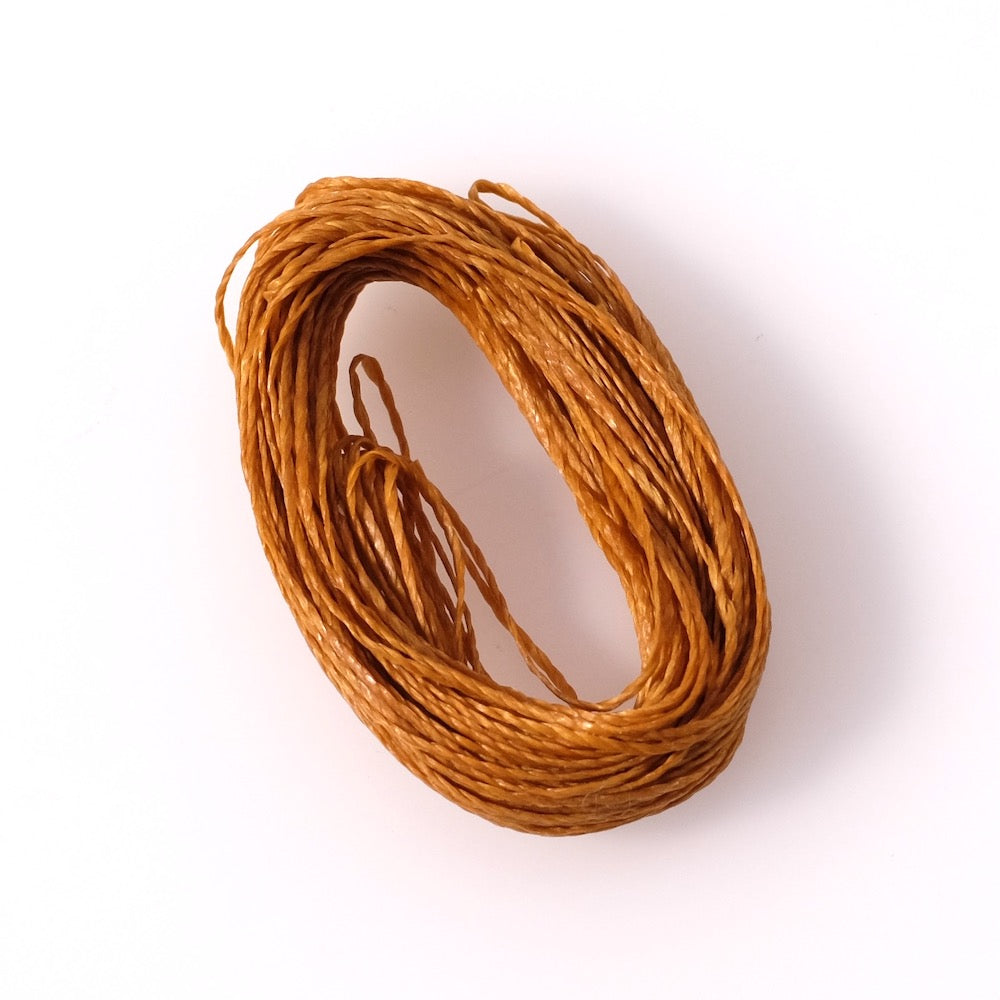 10 mètres de fil ciré Linhasita 0,5mm pour micro macramé - Caramel clair