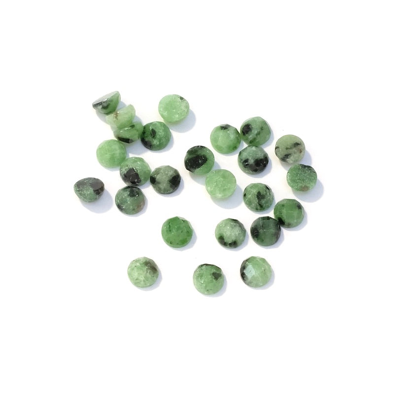 2 Cabochons facettés en pierre naturelle 4mm Rubis sur Zoïsite Anyolite