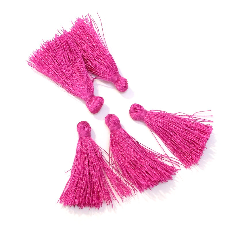 6 Pompons en polyester 30mm Magenta