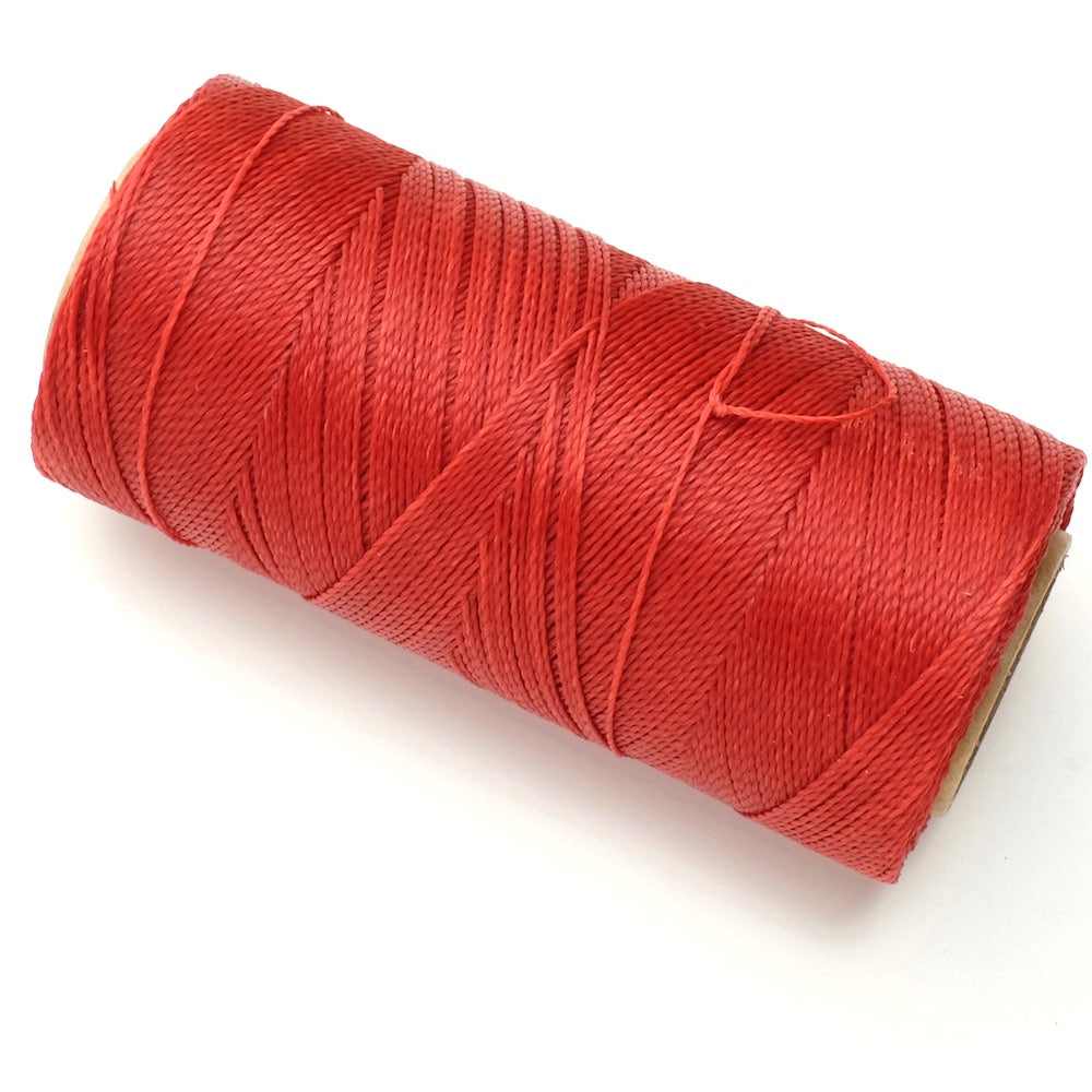 Bobine de fil ciré Linhasita 0,5mm pour micro macramé - Cerise